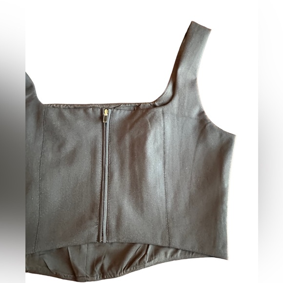 House of Harlow 1960 Black Zip Back Top - Picture 6 of 11